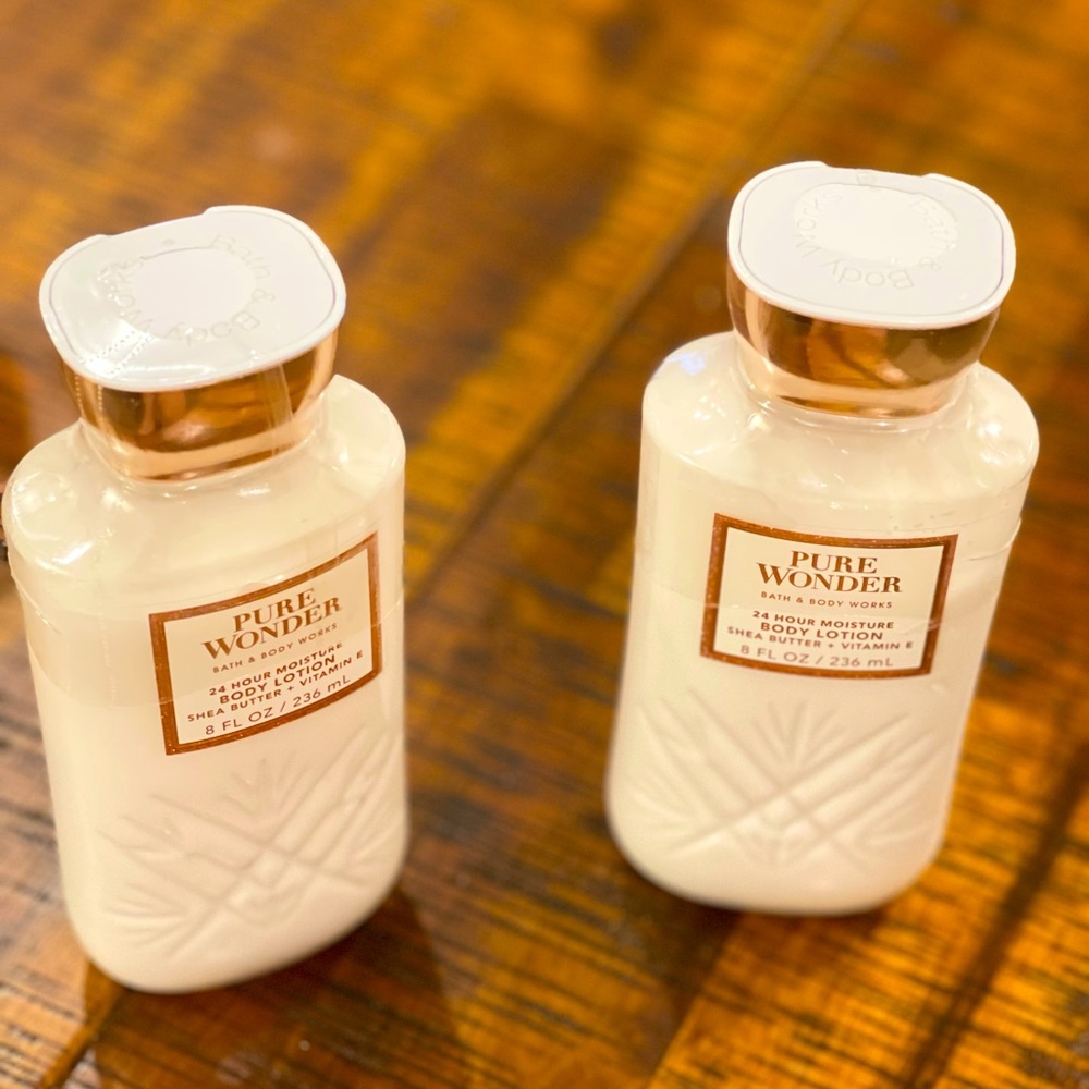 BATH & BODY WORKS pure wonder super smooth body lotion